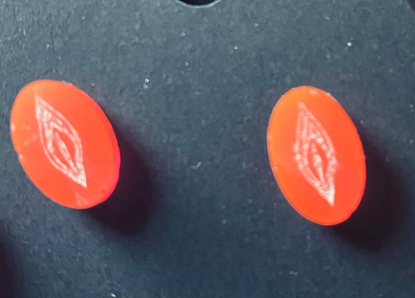 Pussy earrings