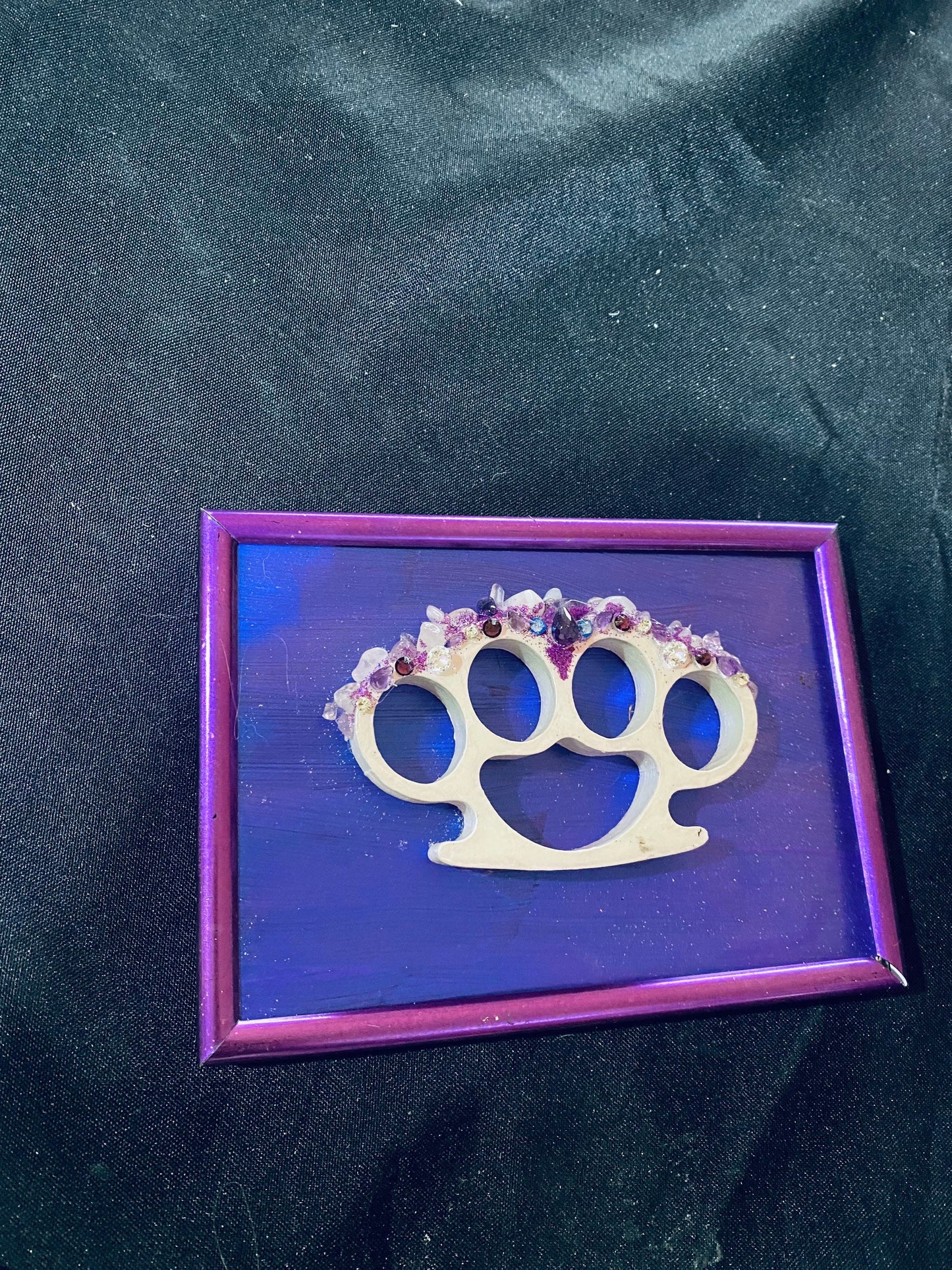 Amethyst knuckle art