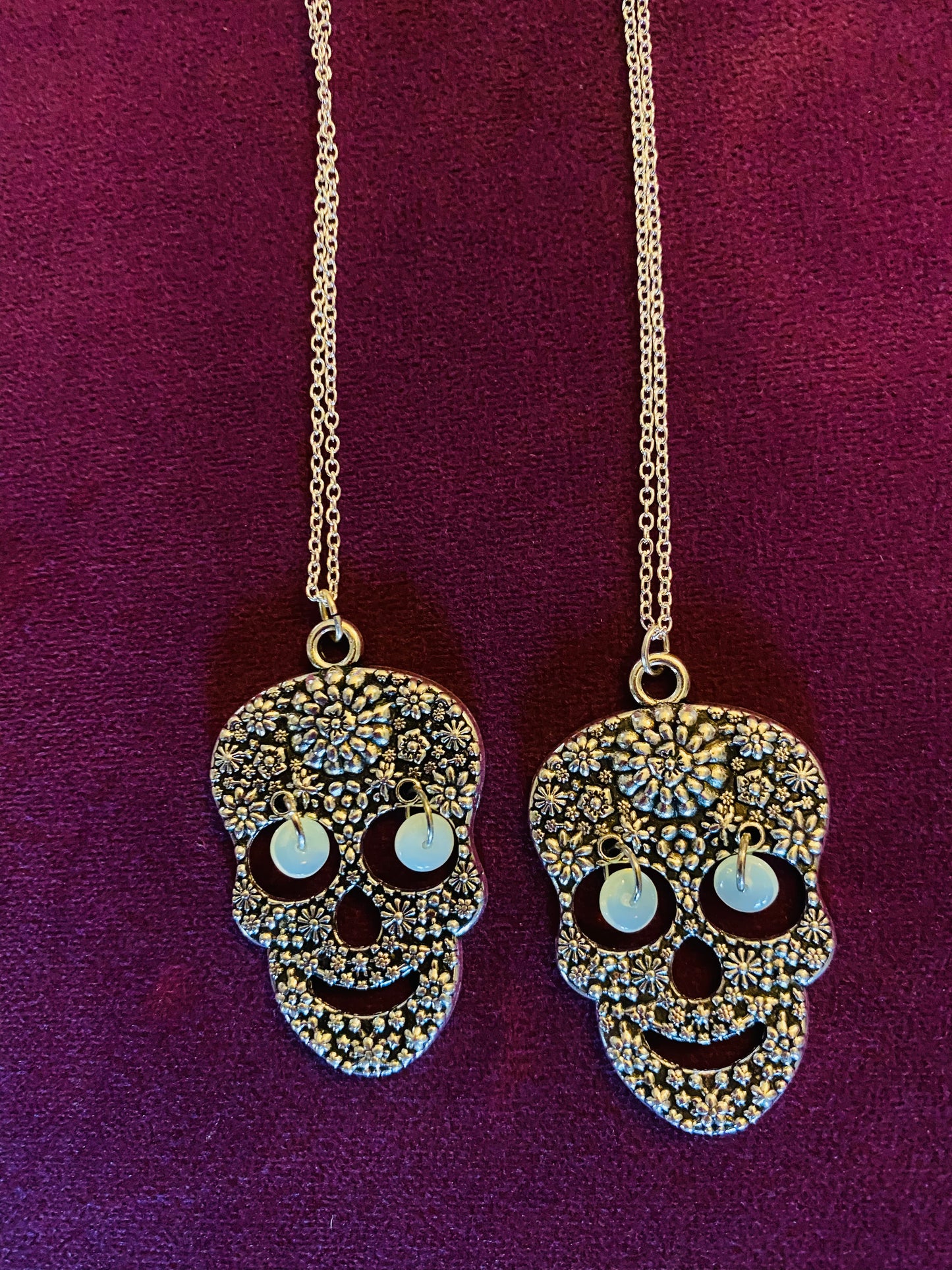Uranium glass skull necklace