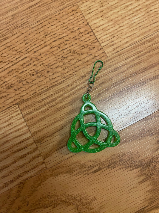 Glittery knot work keychain
