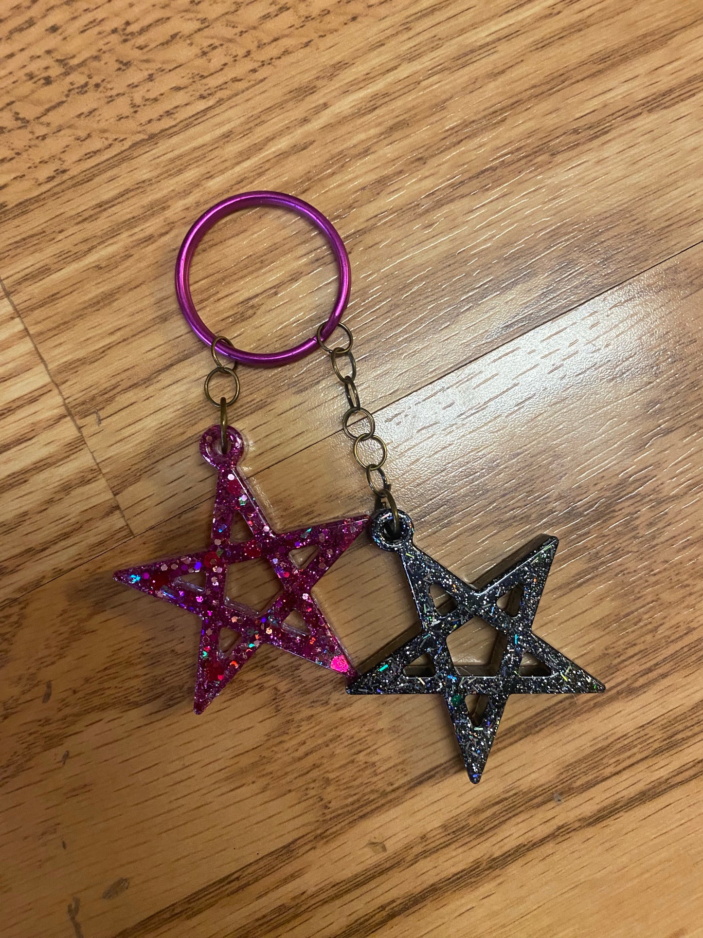 Glittery star keychain